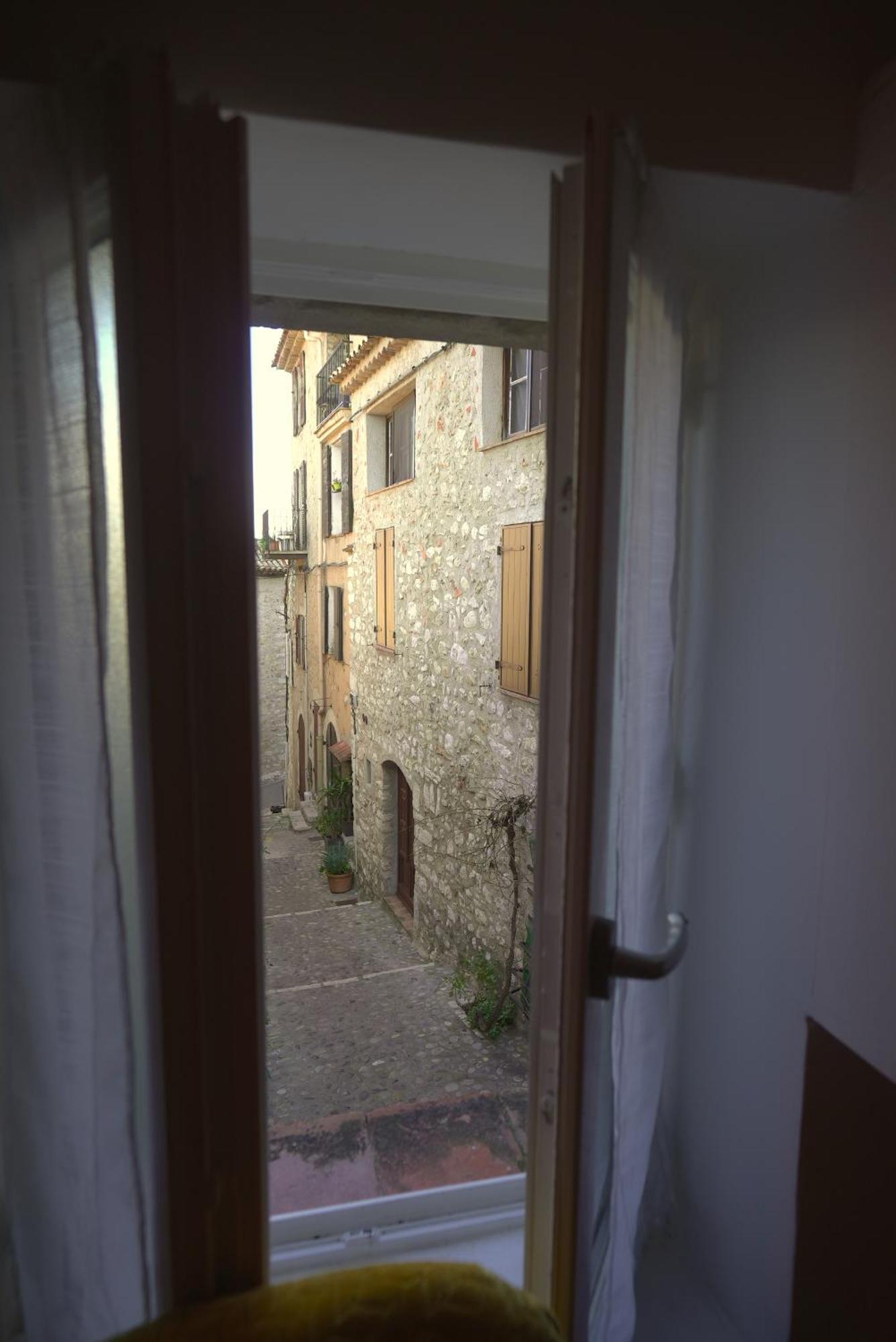 Triplex De Saint-paul Free Public Parking *